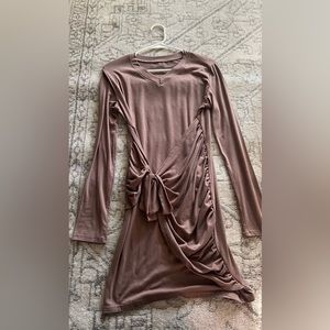 Selling this Amazon dress in size M for cheap.